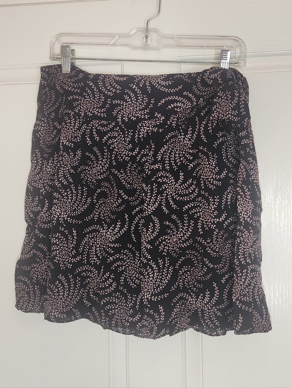 Ba&sh Cortese Leafy Print Mini Skirt | Navy And Pink | Size 3 | NWOT